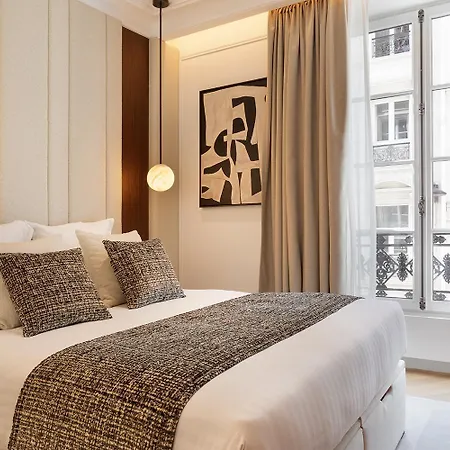 Thelander - Serviced In Opera Apartment