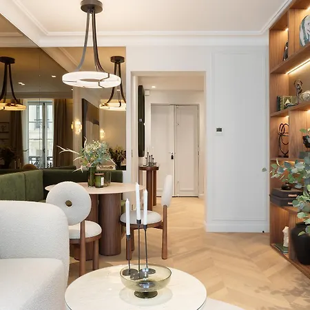 Thelander - Serviced In Opera *